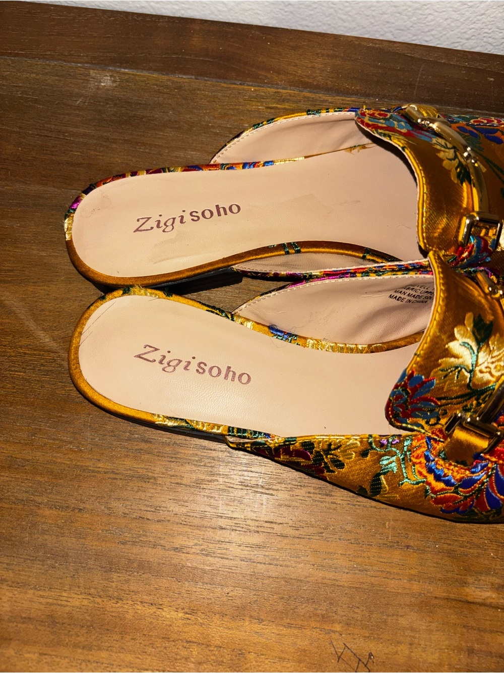 ZIGI SOHO SLIDES! - Picture 4 of 5
